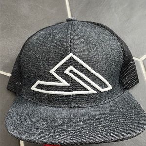 Summit Flatty Zac Griffith